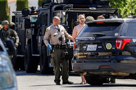 Suspect arrested after standoff in Canyon Country